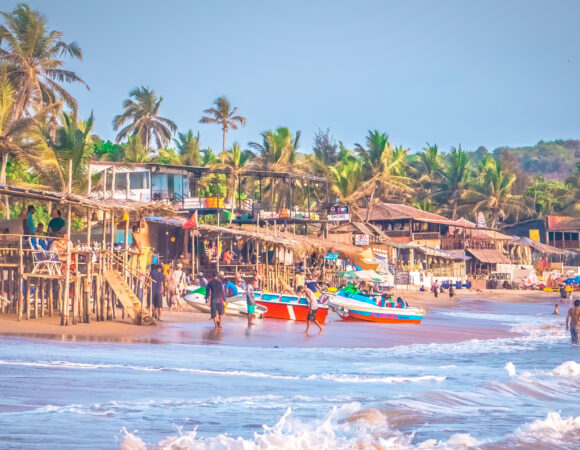 Discover the Charm of Anjuna Beach, Goa